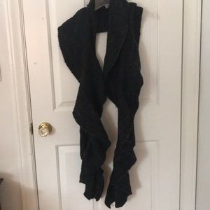 NWT Anthropologie Black Ruffle Scarf